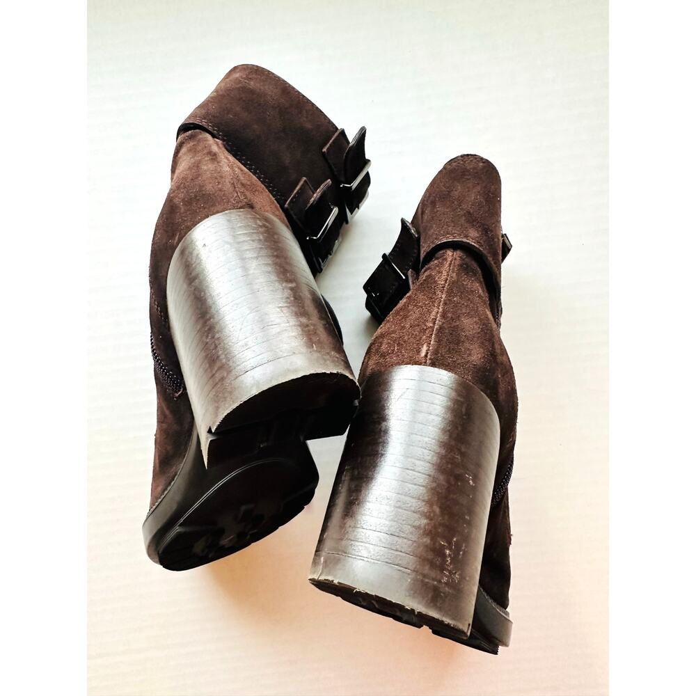Aquatalia "Irene" Weatherproof Chestnut Brown Suede Boots - Size 7.5 - Picture 5 of 8